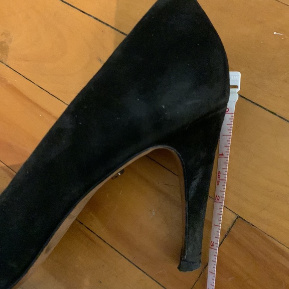 Diane von Furstenberg black suede pointed toe heels - Picture 10 of 10